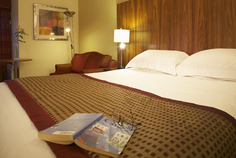 Delta Hotels By Marriott Milton Keynes Dış mekan fotoğraf