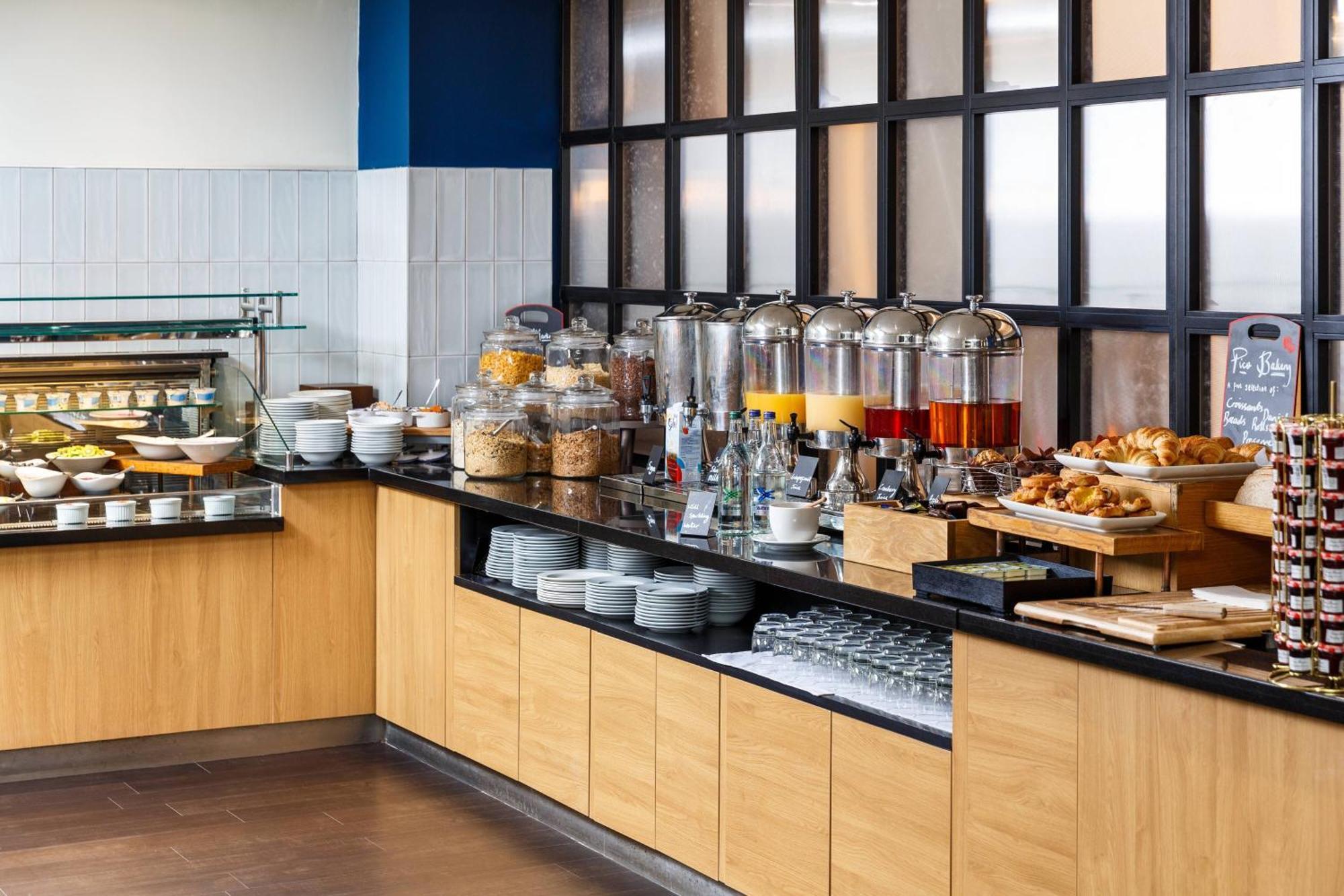 Delta Hotels By Marriott Milton Keynes Dış mekan fotoğraf